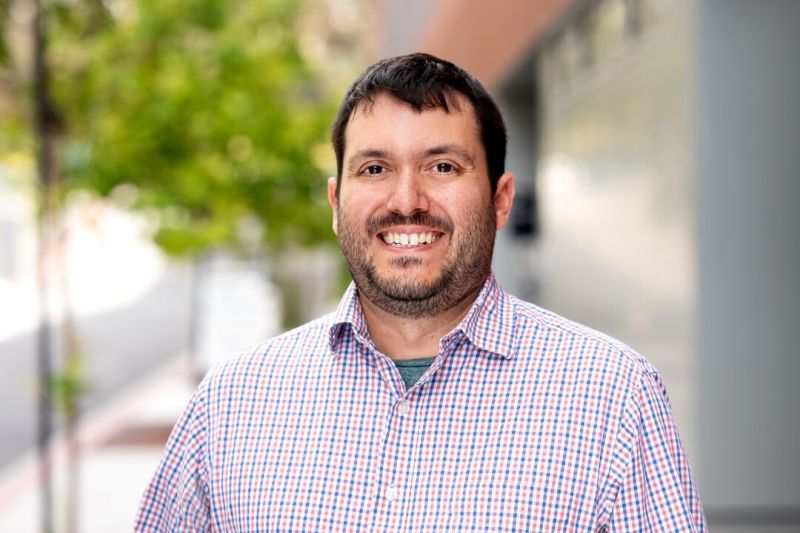 Headshot of Michael Peluso