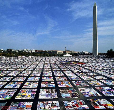 AIDS quilt displayed in 1987